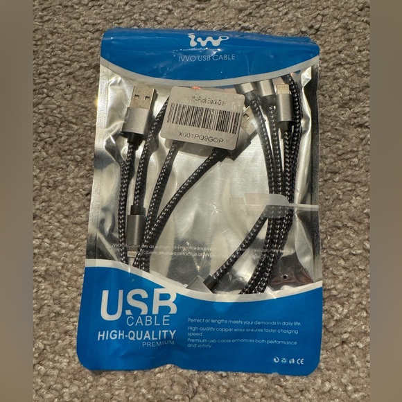 Apple iPhone Cord Bundle - Picture 3 of 9